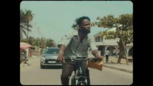 VIDEO: Fameye - Only You (Visualizer)